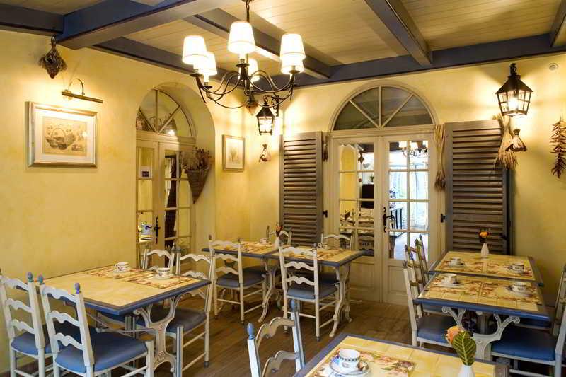 โรงแรมโดเมนีล์ แวงเซน แว็งแซ็นน์ ร้านอาหาร รูปภาพ